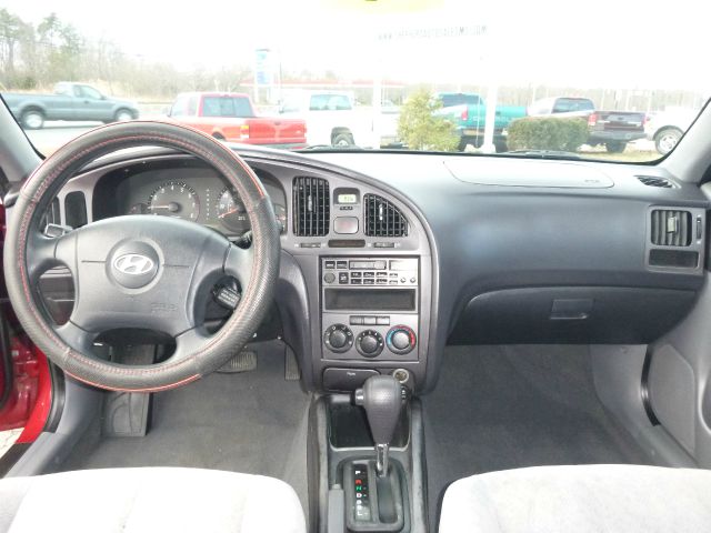 Hyundai Elantra 2005 photo 4