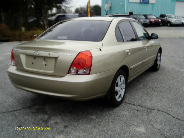 Hyundai Elantra 2005 photo 3