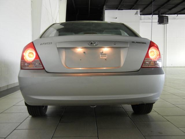 Hyundai Elantra 2005 photo 5