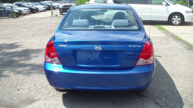 Hyundai Elantra 2005 photo 4