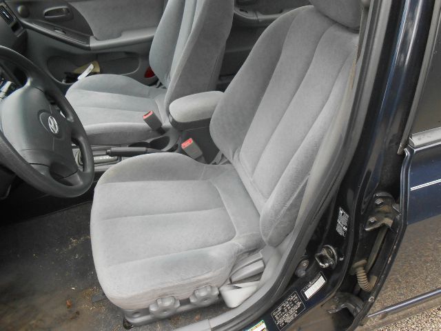 Hyundai Elantra 2005 photo 2