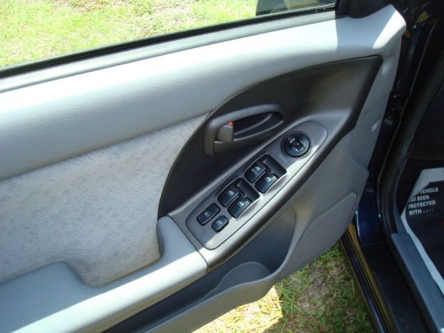 Hyundai Elantra 2005 photo 11