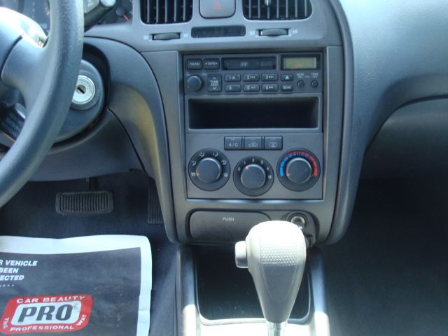 Hyundai Elantra 2005 photo 12