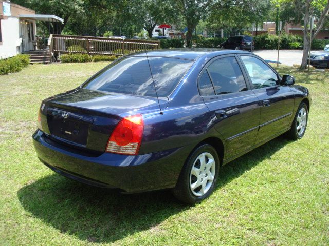 Hyundai Elantra 2005 photo 9