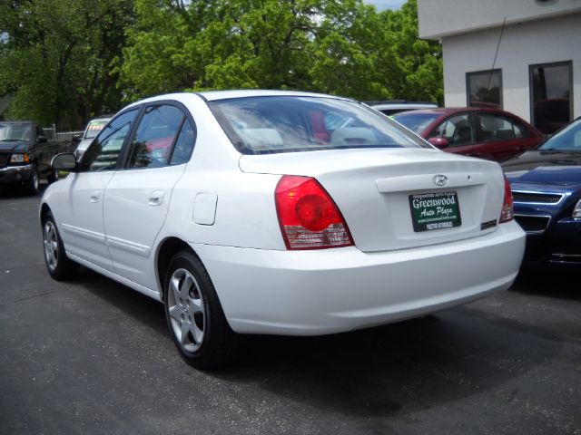 Hyundai Elantra 2005 photo 10