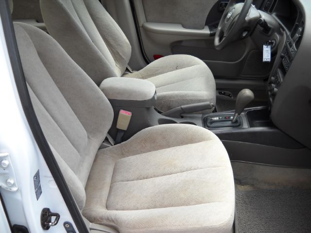 Hyundai Elantra 2005 photo 15