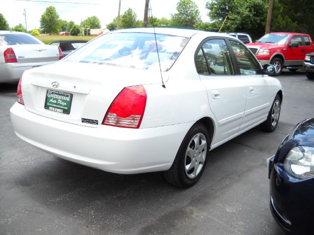 Hyundai Elantra 2005 photo 16