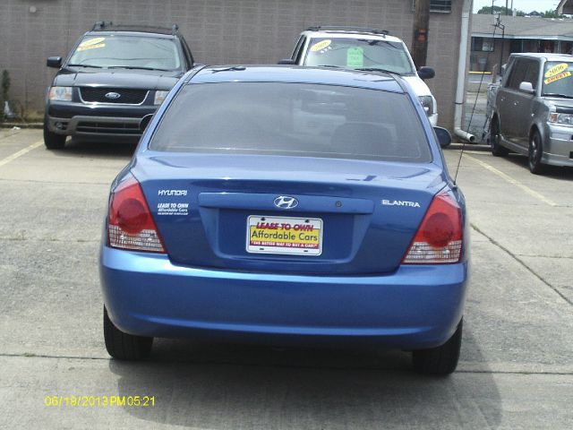 Hyundai Elantra 2005 photo 1