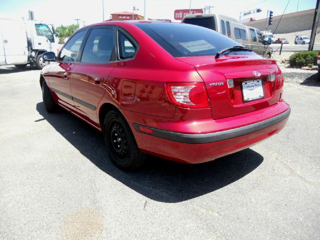 Hyundai Elantra 2005 photo 14