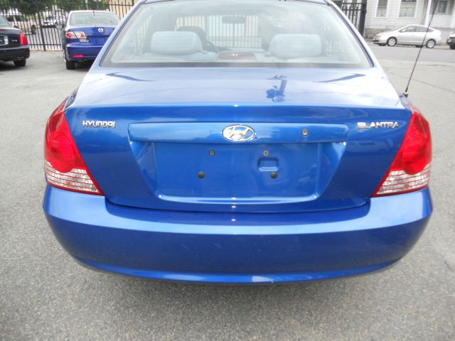 Hyundai Elantra 2005 photo 4