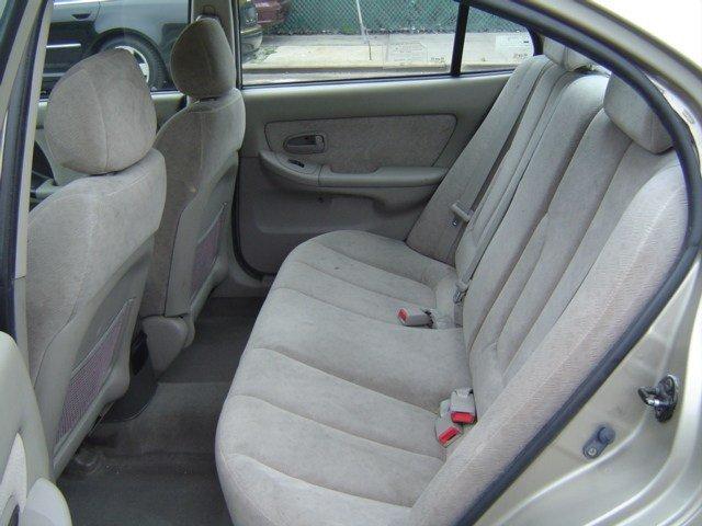 Hyundai Elantra 2005 photo 4