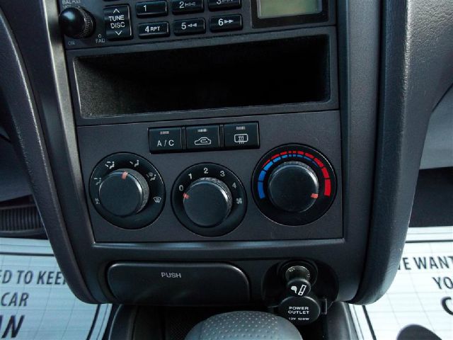 Hyundai Elantra 2005 photo 15