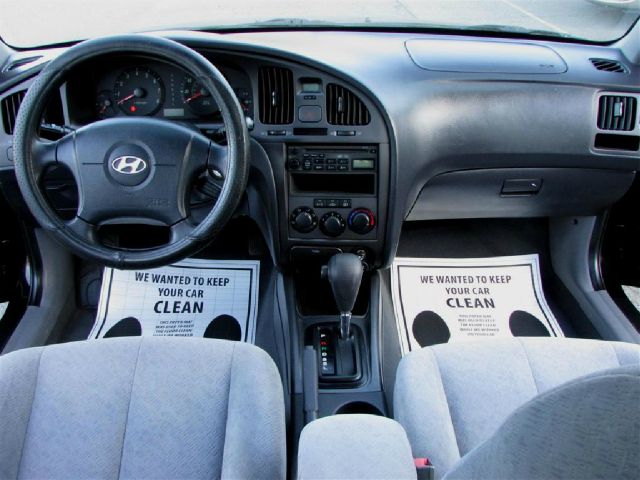 Hyundai Elantra 2005 photo 18