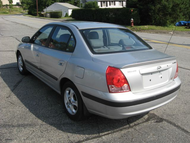 Hyundai Elantra 2005 photo 2