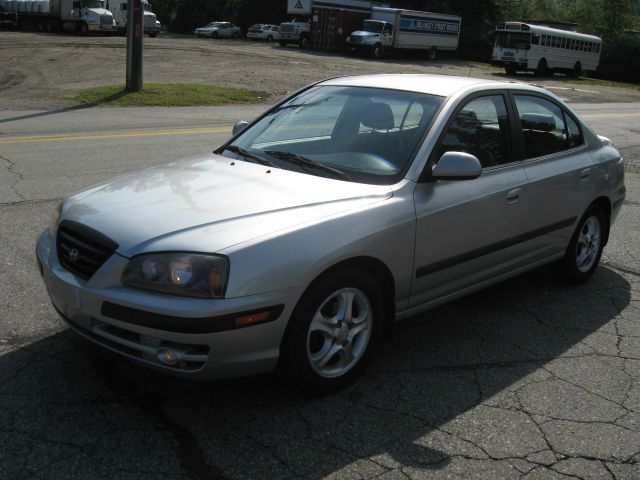 Hyundai Elantra 2005 photo 3