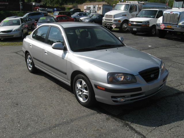 Hyundai Elantra 2005 photo 4