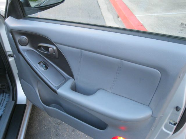 Hyundai Elantra 2005 photo 11