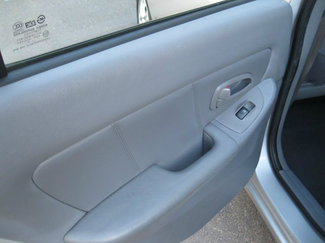 Hyundai Elantra 2005 photo 16