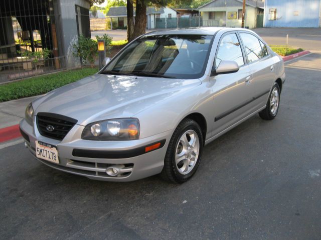 Hyundai Elantra 2005 photo 2