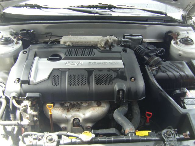 Hyundai Elantra 2005 photo 2