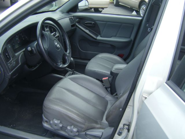 Hyundai Elantra 2005 photo 3