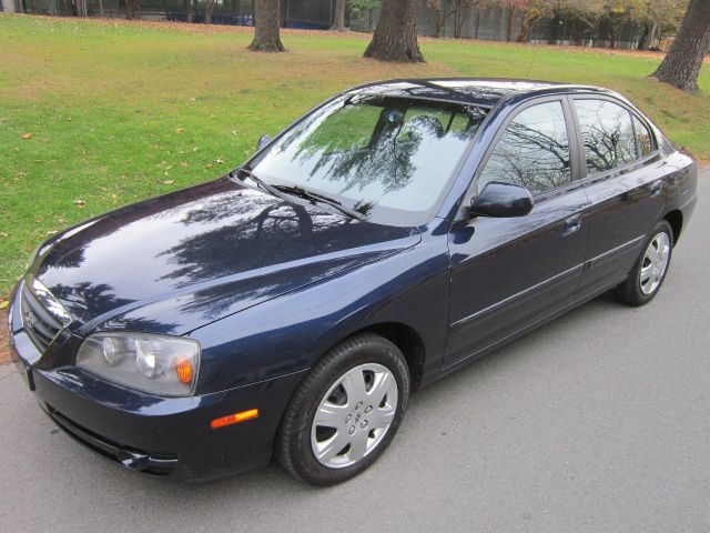 Hyundai Elantra 2005 photo 2