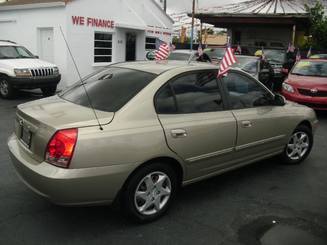 Hyundai Elantra 2005 photo 3