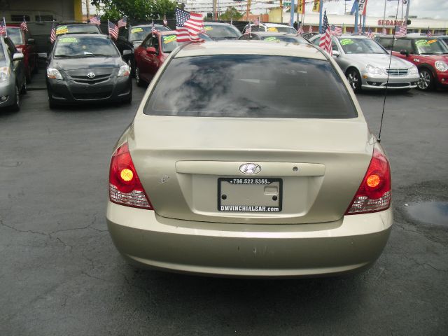 Hyundai Elantra 2005 photo 4