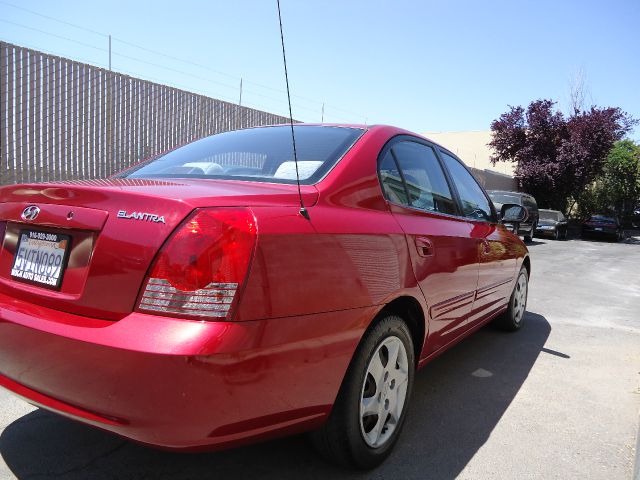 Hyundai Elantra 2005 photo 15