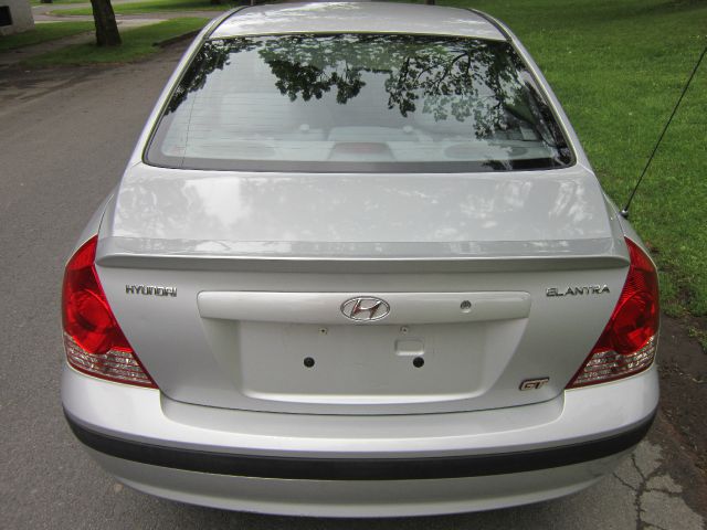 Hyundai Elantra 2005 photo 10