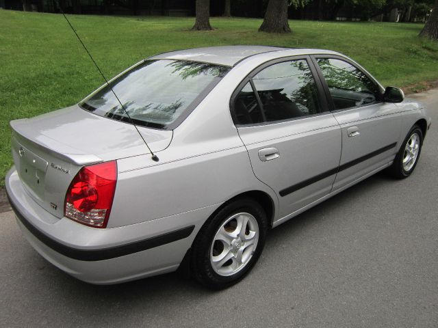 Hyundai Elantra 2005 photo 3