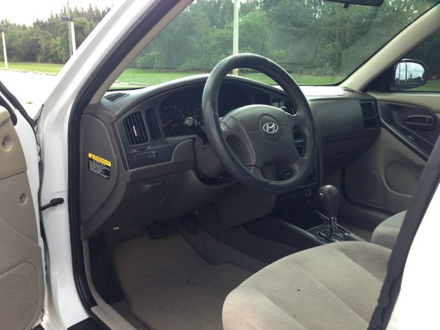 Hyundai Elantra 2005 photo 14