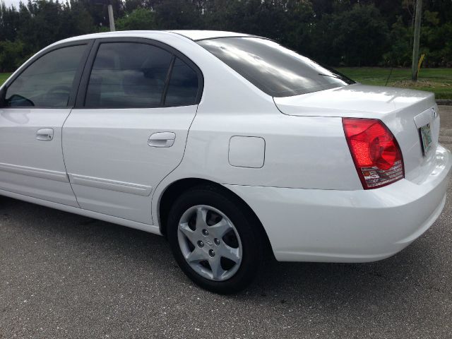 Hyundai Elantra 2005 photo 16