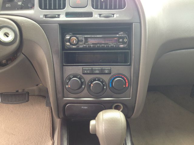 Hyundai Elantra 2005 photo 8