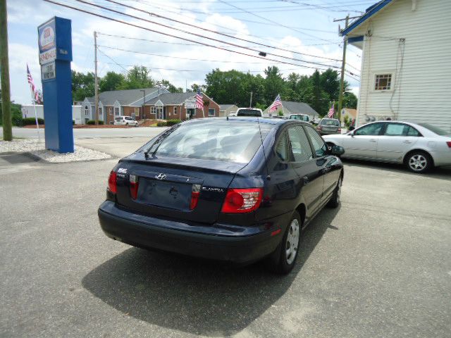 Hyundai Elantra 2005 photo 1