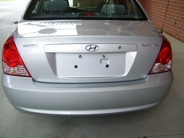 Hyundai Elantra 2006 photo 1