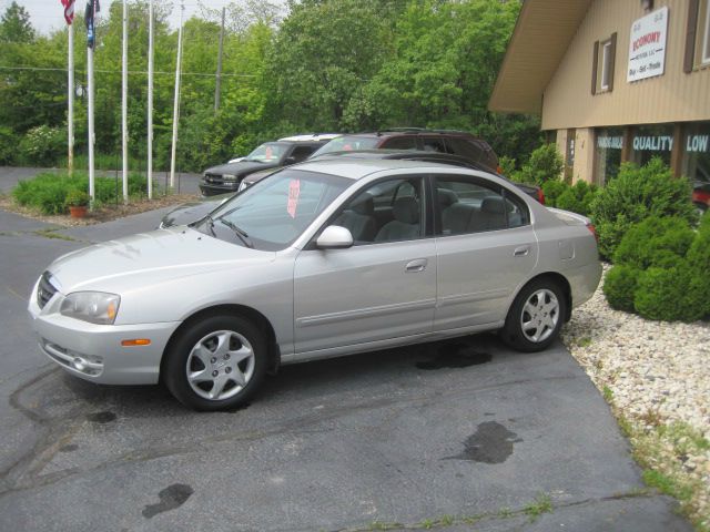 Hyundai Elantra ST Sport SLT TRX4 Off Road Laramie Sedan