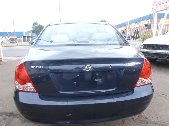 Hyundai Elantra 2006 photo 2