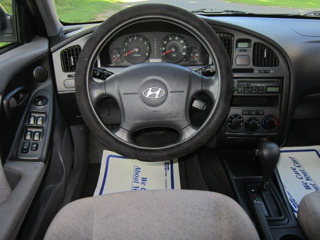 Hyundai Elantra 2006 photo 4