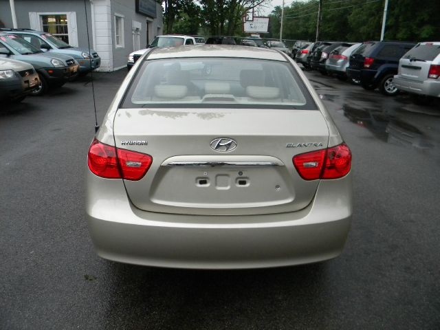 Hyundai Elantra 2007 photo 2