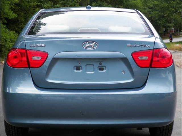 Hyundai Elantra 2007 photo 8