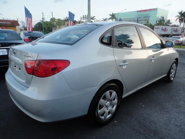 Hyundai Elantra 2007 photo 2