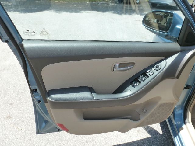 Hyundai Elantra 2007 photo 11