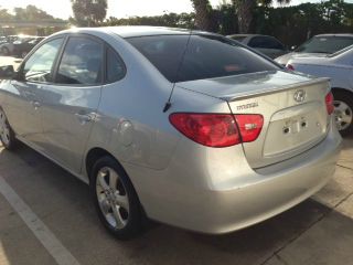 Hyundai Elantra SLT 25 Sedan