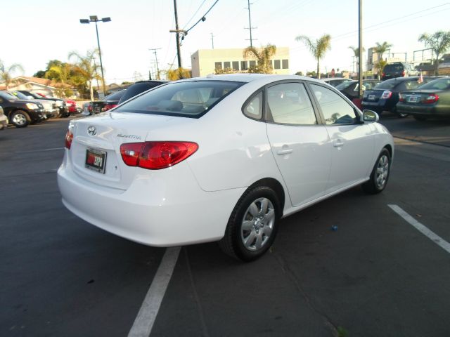 Hyundai Elantra 2008 photo 3