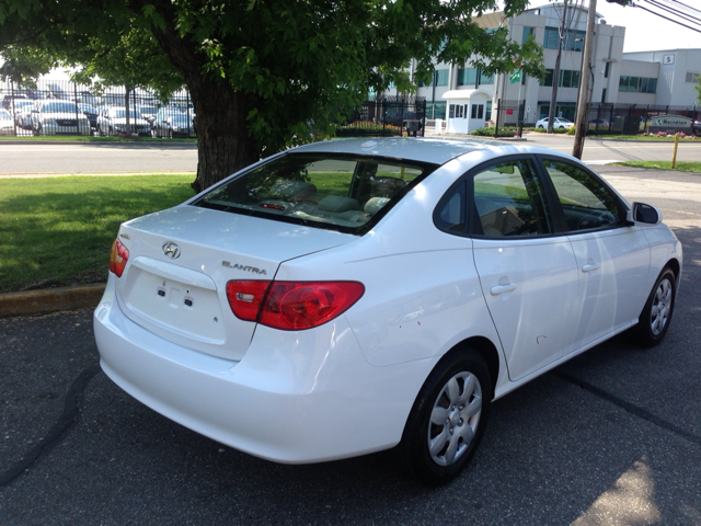 Hyundai Elantra 2008 photo 4