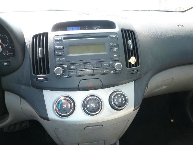 Hyundai Elantra 2008 photo 11