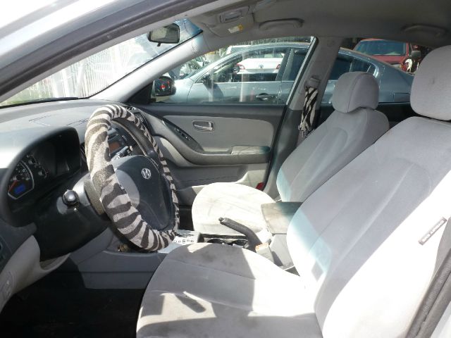 Hyundai Elantra 2008 photo 12