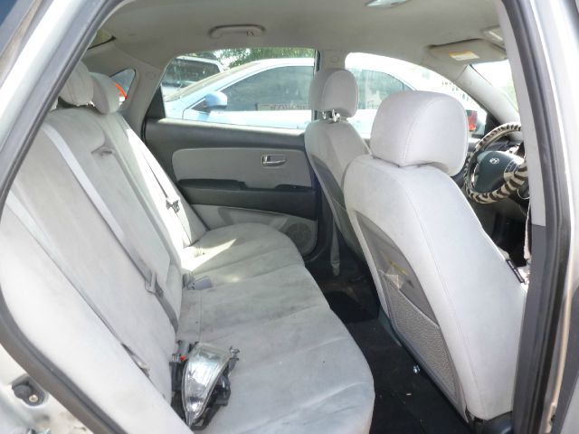 Hyundai Elantra 2008 photo 18