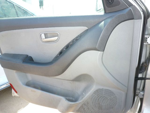 Hyundai Elantra 2008 photo 4